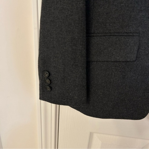 Vince One-Button Wool Blend Blazer in Heather Charcoal Size 2 - Picture 6 of 9